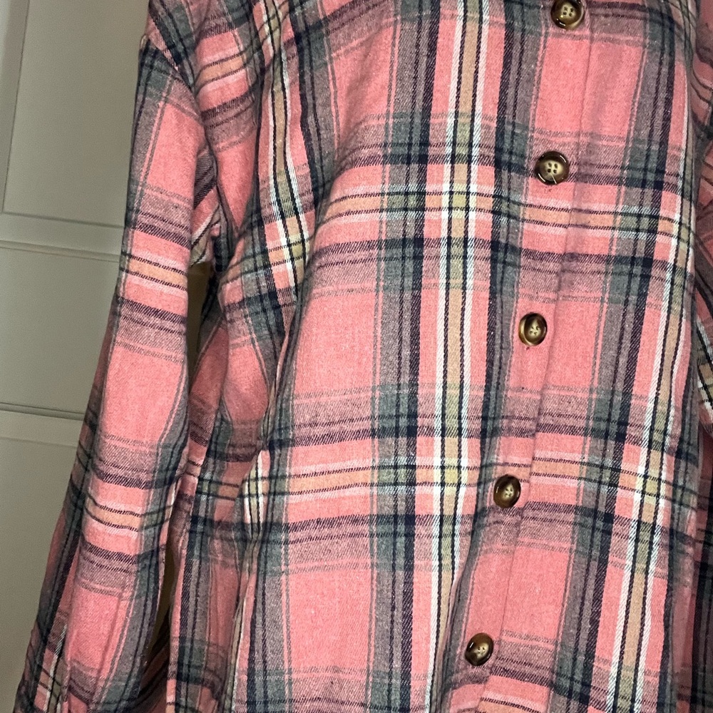 NWT Plaid Flannel Buttondown Shirt, Pink, Size Medium - Picture 9 of 12